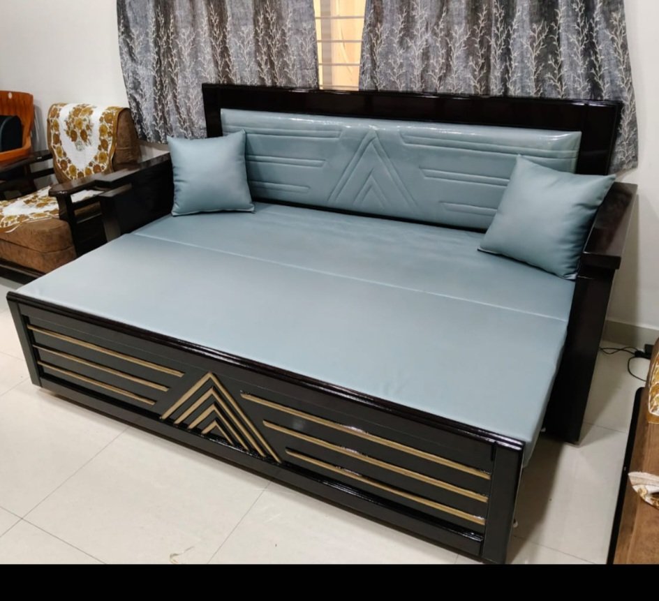 DIVAN'S