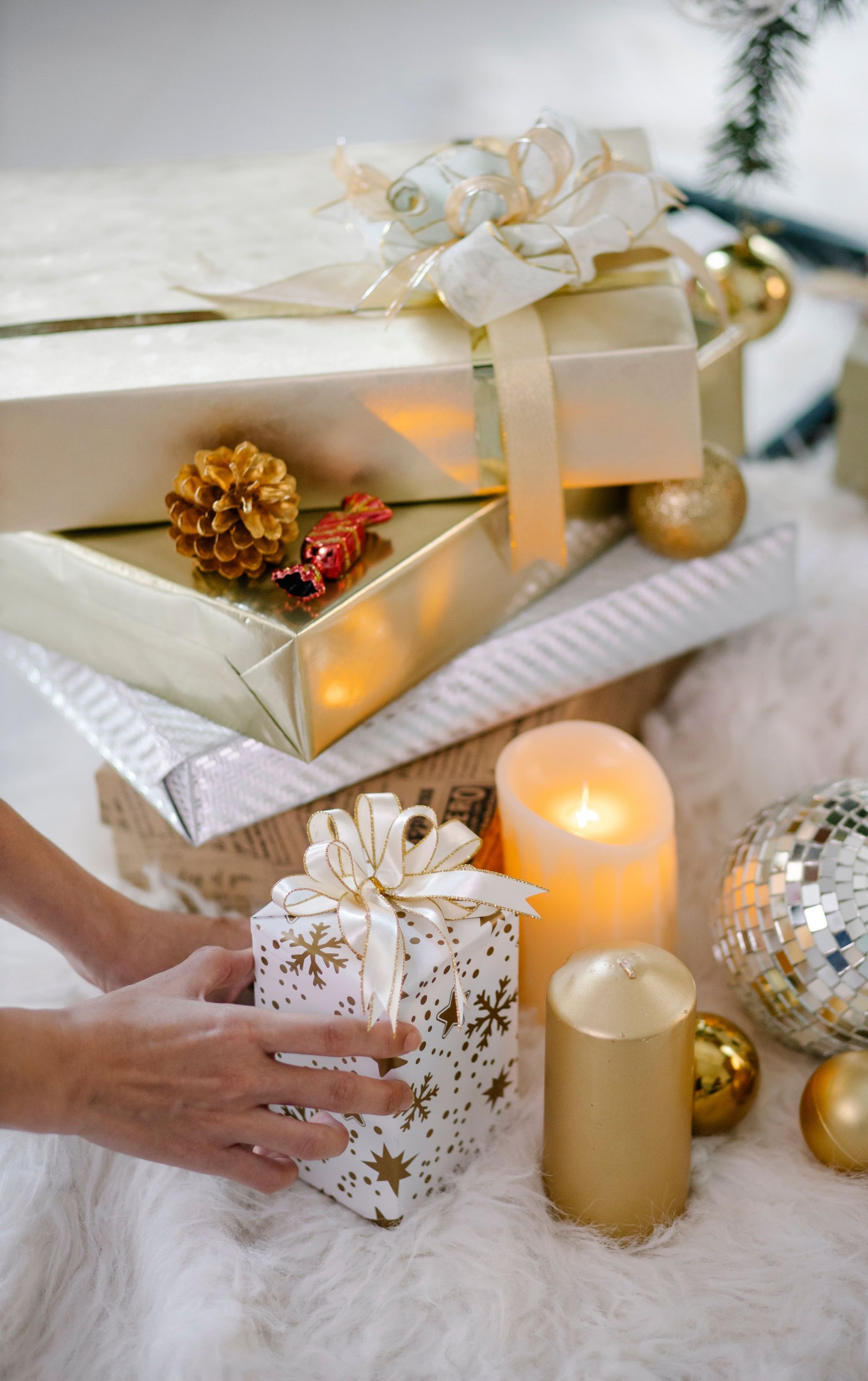 GIFT BOX